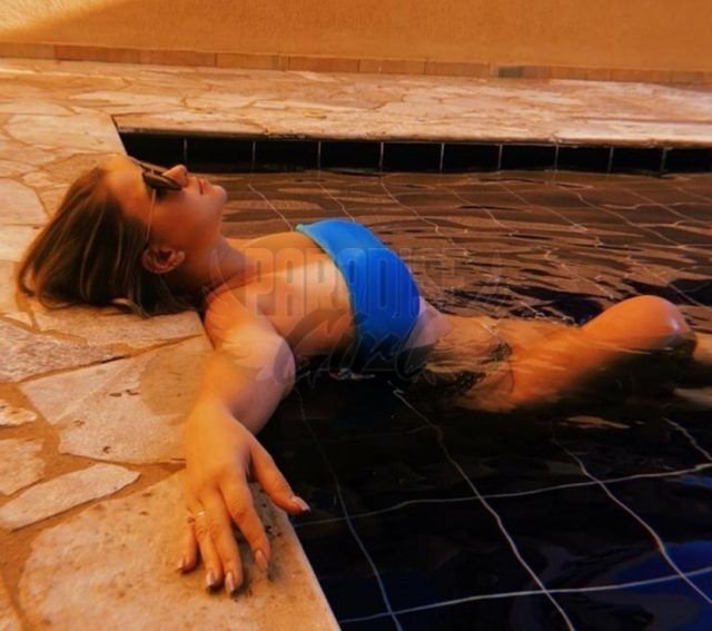 Anne Gaúcha, uma acompanhante de luxo Loira e Natural de olhos Castanho Escuro, que atende na cidade de Ribeirão Preto