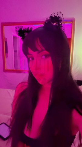 Teh Angel, uma acompanhante de luxo  e Mignon de olhos Castanho Escuro, que atende na cidade de São Paulo