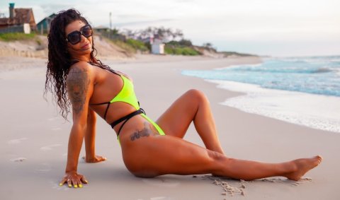 Tay Pantera é uma acompanhante do Paradise Girl, o site mais confiável de acompanhantes de luxo de Tay Pantera, uma acompanhante de luxo Morena e Mulherão de olhos Castanho Claro, que atende na cidade de