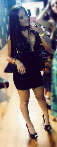 Natália Portes, uma acompanhante de luxo Morena e Mignon de olhos Castanho Escuro, que atende na cidade de Sorocaba