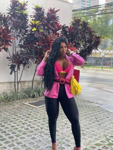 Pérola Capixaba, uma acompanhante de luxo Mulata e Mulherão de olhos , que atende na cidade de São José dos Campos