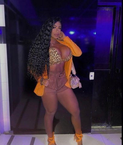 Pérola Capixaba, uma acompanhante de luxo Mulata e Mulherão de olhos , que atende na cidade de São José dos Campos